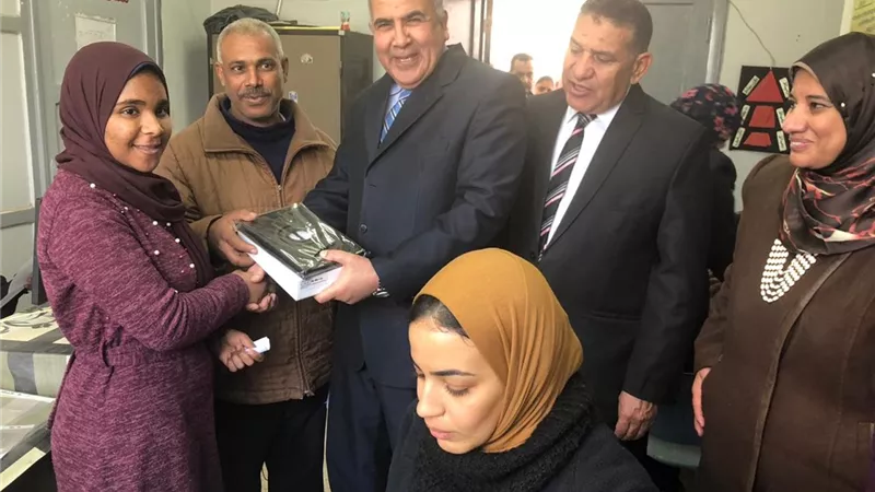 لجنة لمتابعة تسليم التابلت في الإسماعيلية