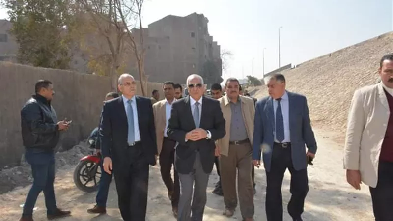 بتكلفة 9 مليون جنيه رصف طريق الخدمة الموازي لحرم الدائري ببولاق الدكرور