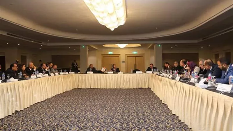 وزيرة البيئة تستعرض نتائج المشاركة في مؤتمر الأطراف لاتفاقية تغير المناخ