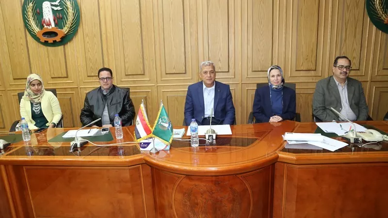 محافظ المنوفية يترأس ورشة عمل لمناقشة الإرتقاء بالصناعات الحرفية