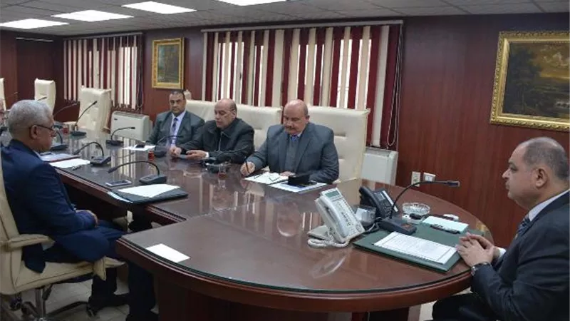 إنهاء إجراءات لجنة القيادات لإختيار مديرى الإدارات التعليمية (المستوى الثانى) بالصور