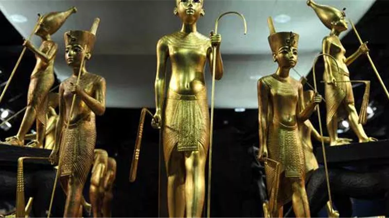 ضبط 15 تمثالا فرعونيا من العصر اليونانى بمنزل عاطل بأسيوط