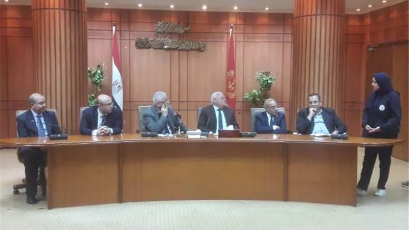 شوقى: هدفنا توفير فرص تعليمية ومستقبل افضل لطلابنا