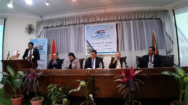 تمويل البحث العلمي و خدمات الوافدين على مائدة جلسات ملتقى الجامعات المصرية السودانية