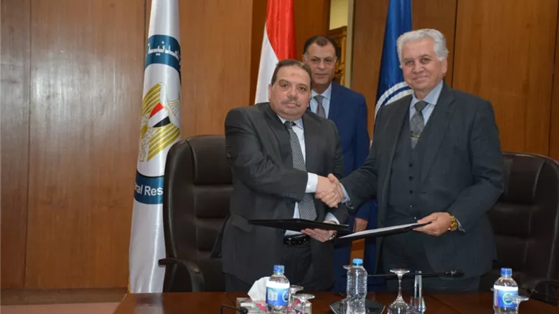 توقيع بروتوكول تعاون بين منار مصر للبترول والأكاديمية العربية