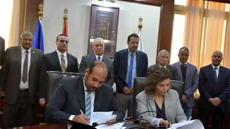 التعليم توقع اتفاقية تعاون بين برنامج دعم وتطوير التعليم الفني TEVT وشركة مصر إيطاليا