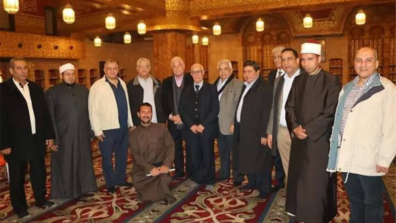 رئيس المحكمة الدستوريه العليا يشيد بمسجد الصحابة والمشروعات التنموية بشرم الشيخ