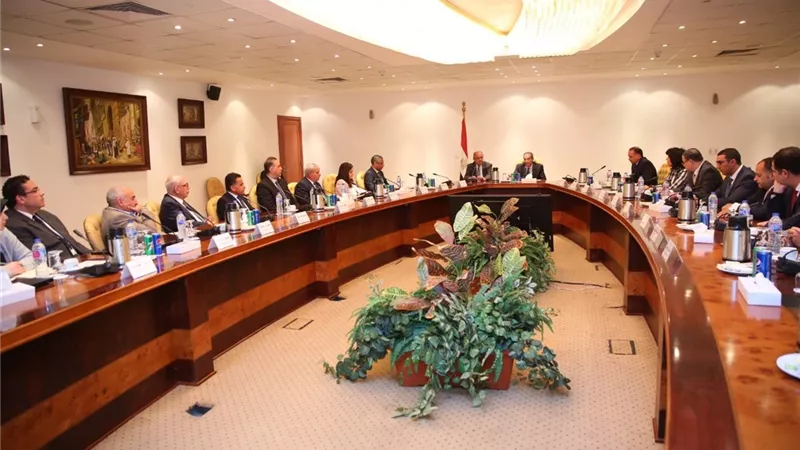 وزير الاتصالات يلتقي مجلس إدارة واحات السيليكون