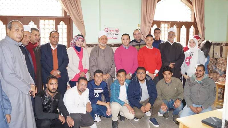 شيخ الأزهر الشريف يستقبل وفد طلابى من كلية السياحة والفنادق بجنوب الوادى