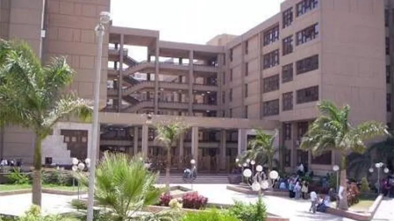 تدريب طلاب ألسن عين شمس على إستخدامات مايكروسوفت