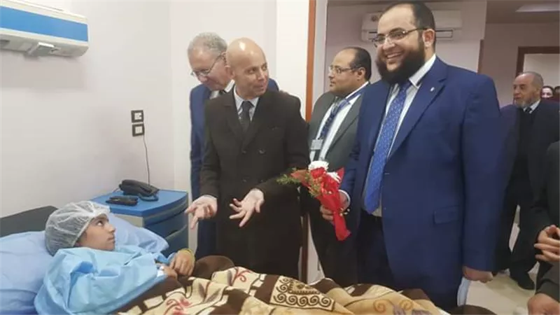 وكيل صحة الشرقية يتفقد القافلة الجراحية بالتعاون مع مستشفى الغندور ببلبيس