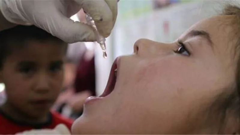 محافظ المنوفية يتفقد فعاليات الحملة القومية للتطعيم ضد شلل الأطفال بالسادات