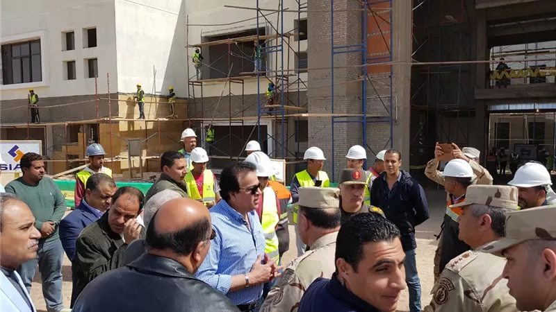 وزير التعليم العالى يتفقد إنشاءات جامعة الملك سلمان بشرم الشيخ