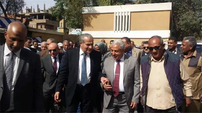 وزير التموين يتابع منظومة العمل داخل مطاحن كوم أمبو