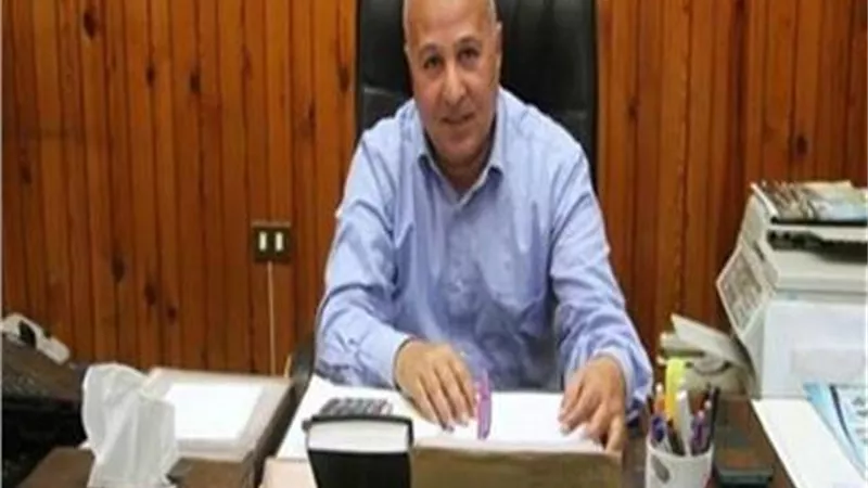 نائب رئيس اتحاد العمال يطالب بإعادة قانون العمل للمناقشة
