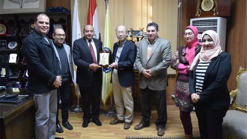 رئيس جامعة بني سويف يستقبل عميد معهد تكنولوجيا البيئة بجامعة كانازاوا اليابانيه