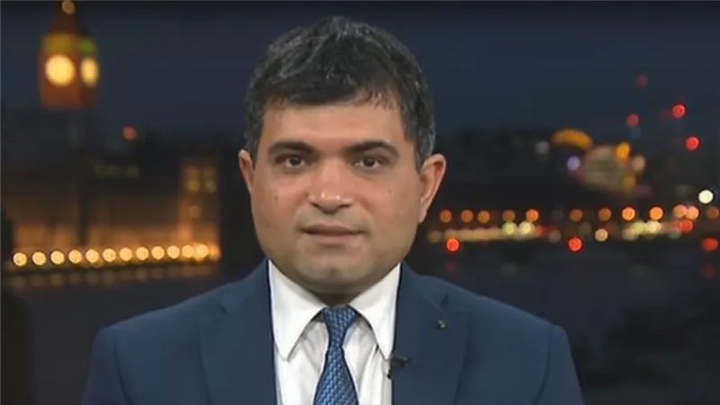 خبير:استقالة وزير خارجية إيران تكشف صراعات وانشقاقات في أروقة الحكم