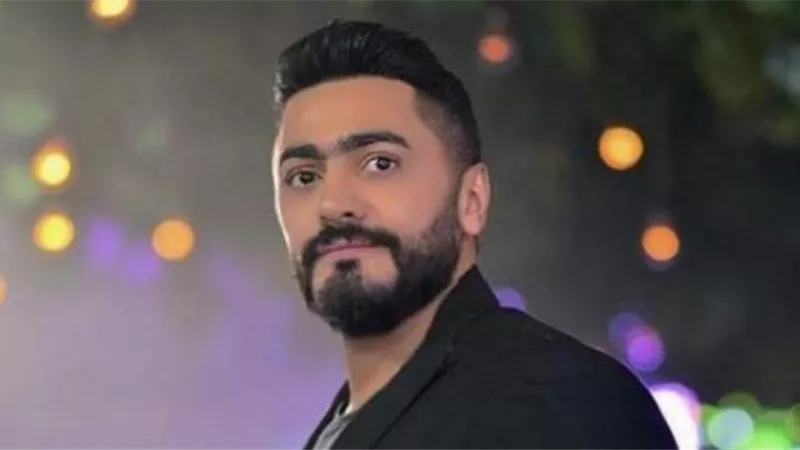 حكاية تامر حسني مع 