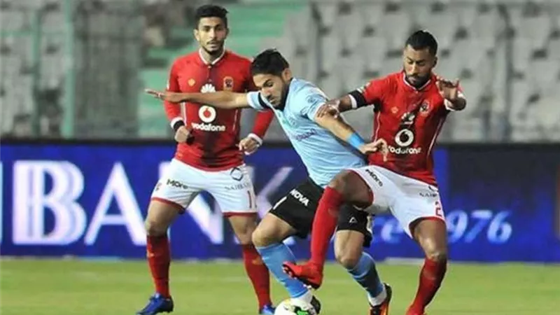 مدرب 