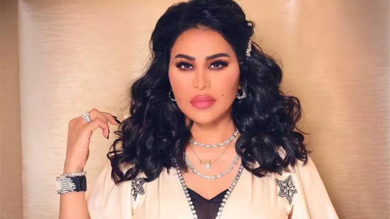 أحلام باللون الابيض تجذب محبيها على 