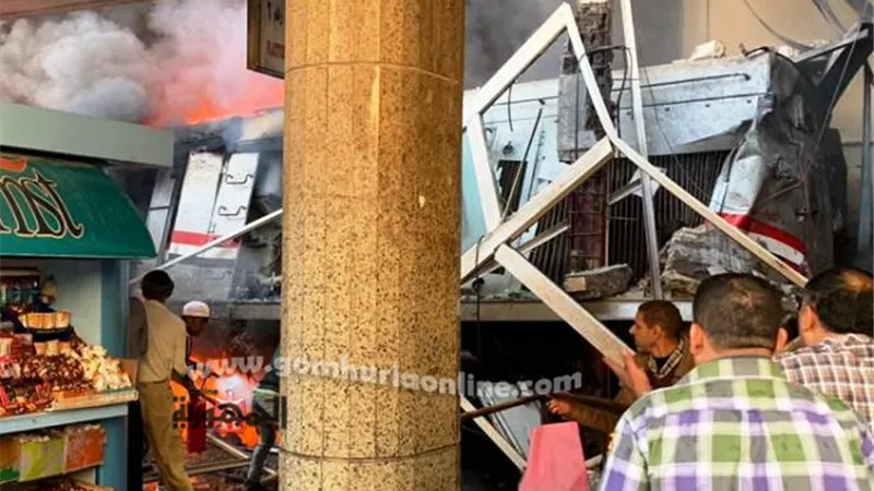 شاهد لحظة حريق تنك قطار بمحطة القاهرة بالفيديو