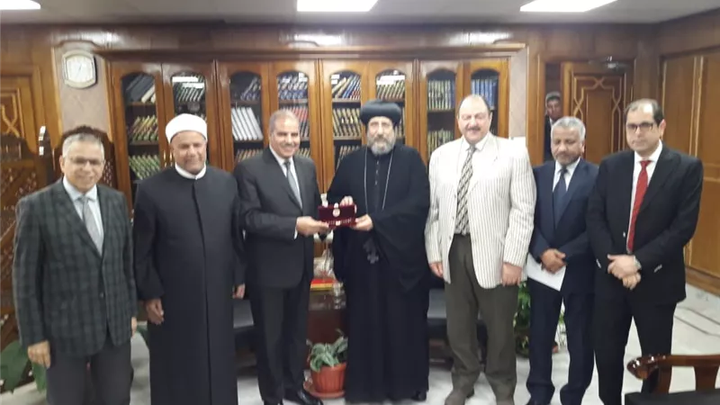 الأنبا أرميا يقدم التهنئة للدكتور الأمير بتوليه نائبًا لرئيس جامعة الأزهر