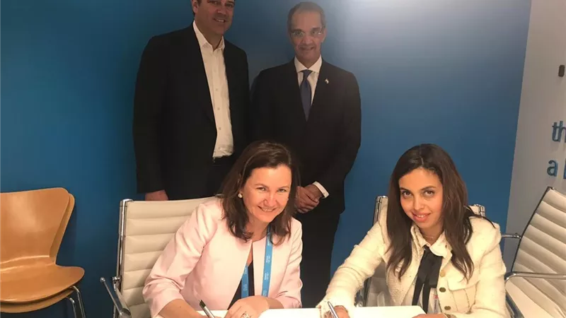 وزير الاتصالات يلتقي نظيره السعودي للتعاون بمجال تكنولوجيا المعلومات