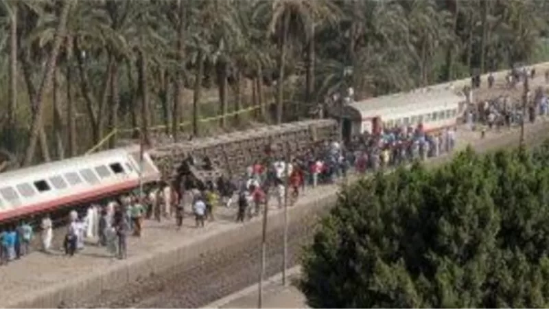 مصرع وإصابة 6 فى تصادم قطار بسيارة نقل فى مطروح