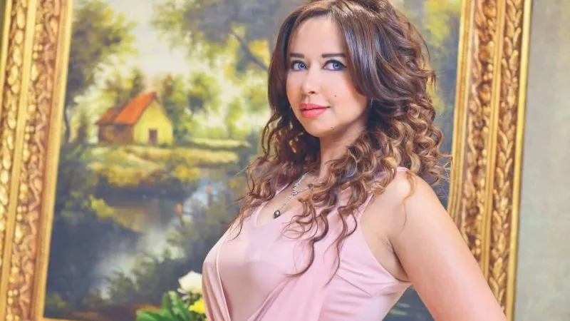 نانسى ابراهيم تقوم بجولة سينمائية فى حفل جوائز البافتا البريطانية