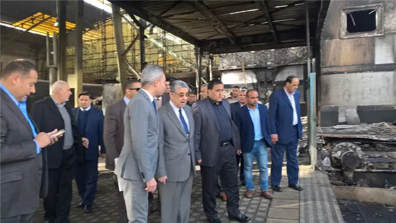 شاكر يتابع انتظام العمل بمحطة مصر..ويؤكد لاتهاون مع أي مقصر