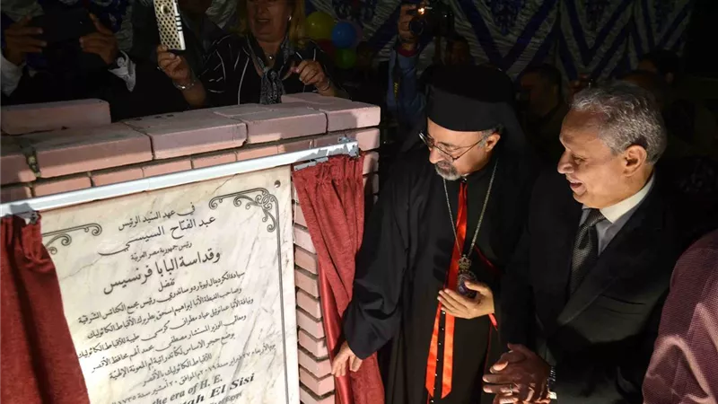 وضع حجر أساس كنيسة الأقباط الكاثوليك بالأقصر