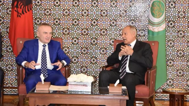 الأمين العام يستقبل الرئيس الألباني بمقر الجامعة العربية