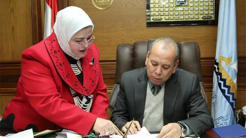 طه يعتمد تشكيل لجان توزيع كراسات الثانوية العامة