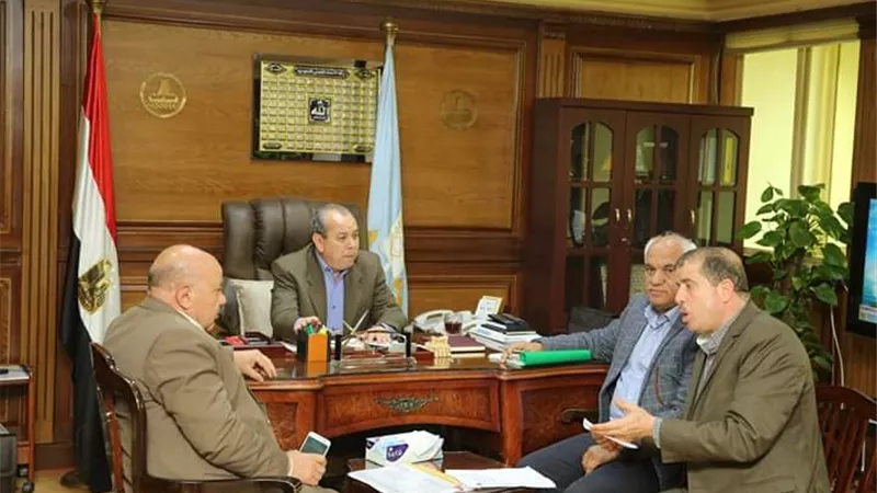 محافظ كفرالشيخ: رفع المخصصات المالية لمشروعات الصرف الصحي
