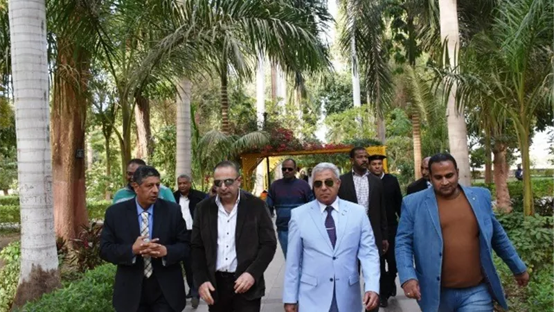 محافظ أسوان ونائب وزيرة التخطيط يتفقدا الأستعدادات والأعمال الجارية لإستضافة منتدى الشباب العربى الإفريقى