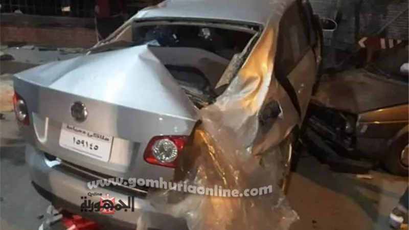 بالصور .. إنقلاب سيارة ملاكى دمياط بشارع ٢٣ يوليو ببور سعيد بسبب السرعة