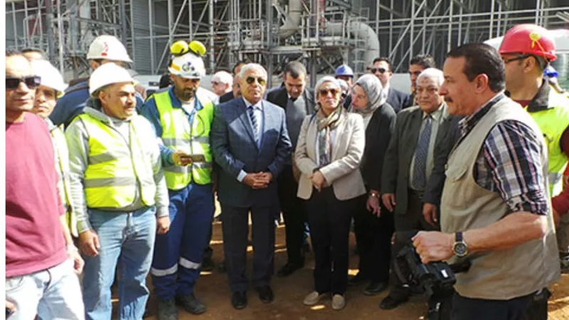 وزيرة البيئة تمهل 