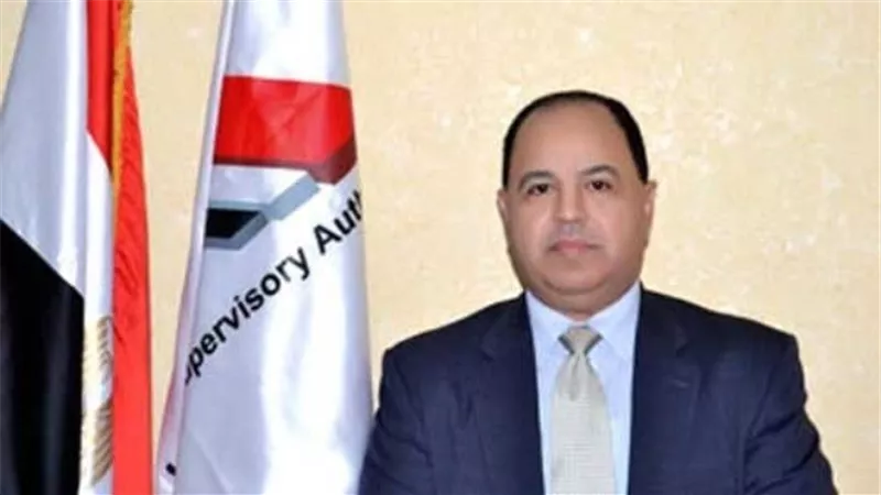 العاملون بالعقارية يطالبون شمولهم بالضريبة الموحدة