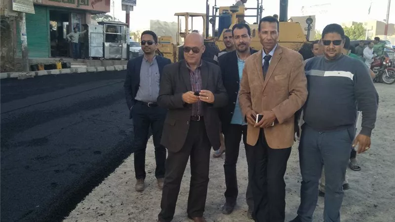 قاضى سمالوط : خطة لرصف الشوارع والميادين الحيوية بالمدينة