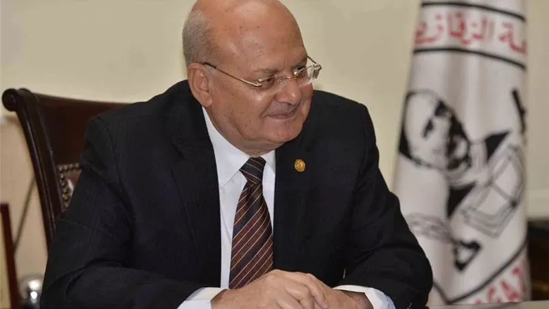 رئيس جامعة الزقازيق: طرح كميات إضافية من المواد الغذائية والألبان بسعر التكلفة