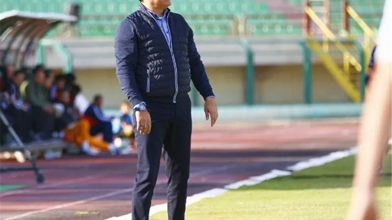 ايهاب جلال : أداء قتالى للاعبين مع منافس قوي وعنيد