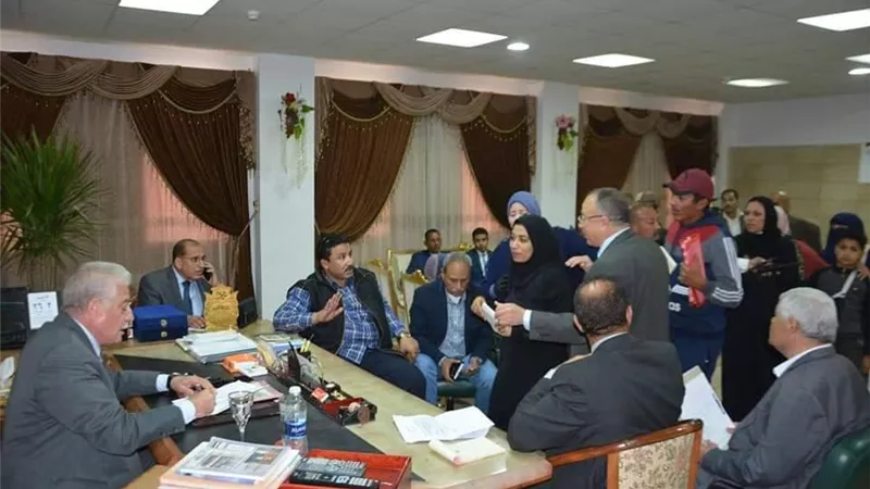 «فودة» يلتقي بـ٣٠ مواطنا لحل مشكلاتهم