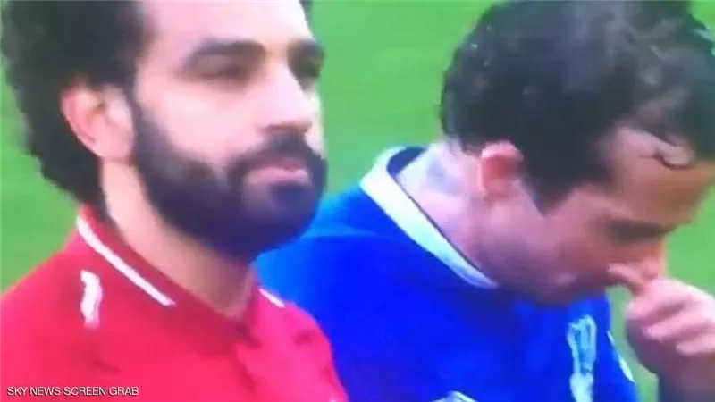 إيفرتون يطارد صلاح ويثير سخرية معجبيه