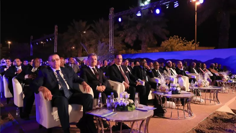 العزازي يُشارك في حفل تخريج الدفعة 55 بالجامعة الإسلامية بالمدينة المنورة