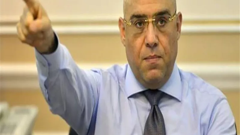 وزير الإسكان: 1.7 مليون م3 يومياً إجمالي طاقة محطات تحلية مياه البحر حتى 2020