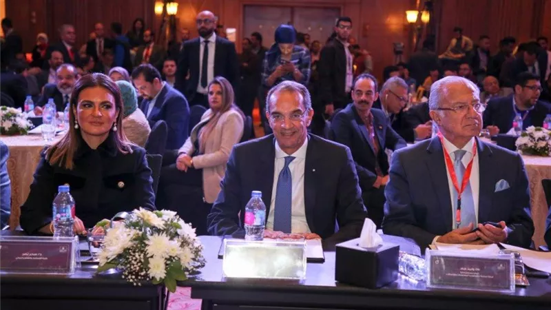 هشام عرفات: التحول الرقمي يشمل النموذج الاقتصادي بأكمله
