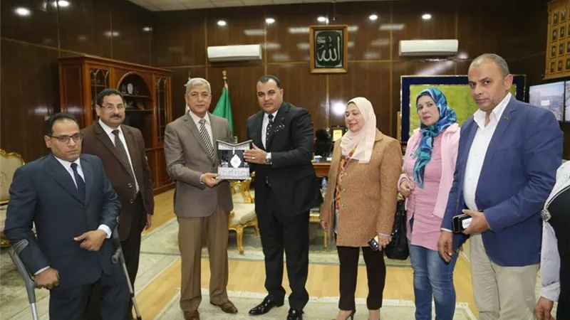حزب الحرية المصرى يعرض بعض مطالب الجماهير على محافظ المنوفية