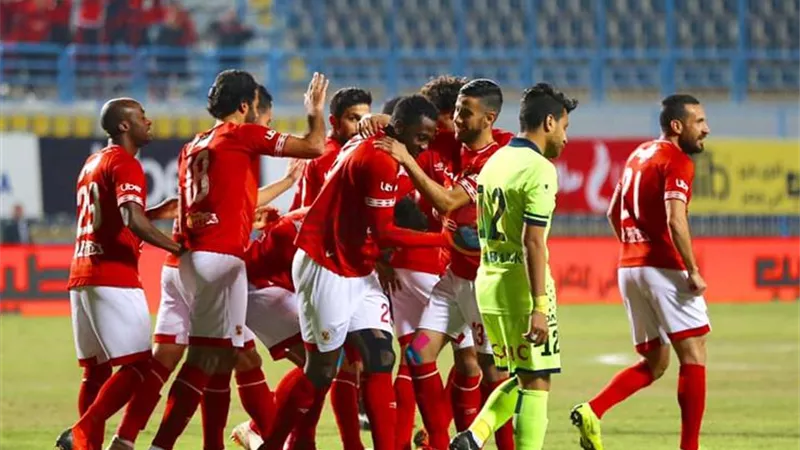 الأهلي يتقدم على بتروجيت بهدفين في الشوط الأول