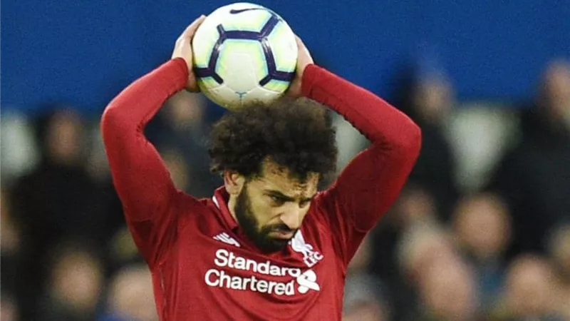 الصحف الانجليزية تكشف أسباب أزمة محمد صلاح وليفربول