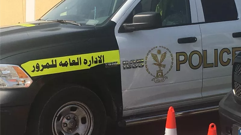 المرور: حملات مكبرة لضبط المخالفين.. والدفع بسيارات الاغاثة لمواجهة الأعطال.. صور